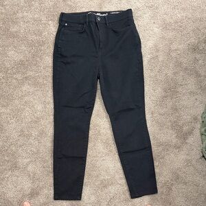 Womens jeans Eddie Bauer slightly curvy black
